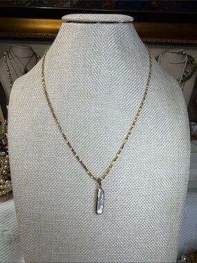 Gold Chain Necklace with Bar Pearl Pendant